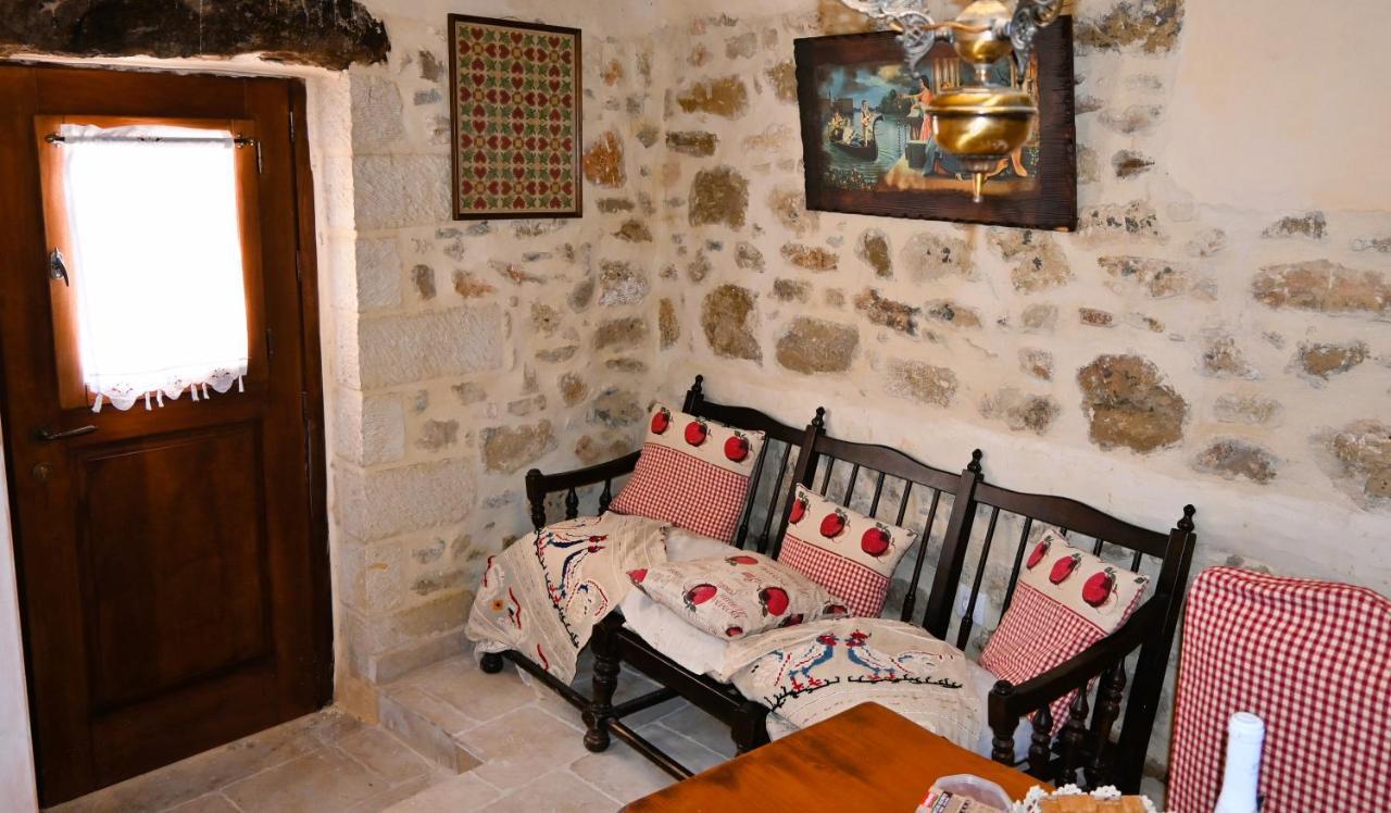 Villa Athina - Irene Country House إرابيترا المظهر الخارجي الصورة